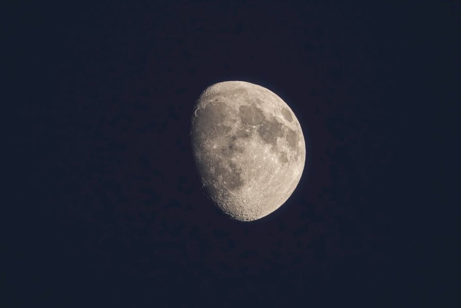 Imagem da sonda soviética na Lua Luna 9 em superfície lunar