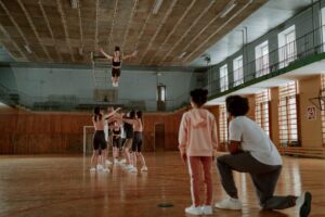 Técnicos de ginástica EUA afastados por comportamento inadequado