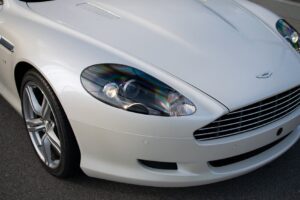 carros a combustão da BMW e Mercedes