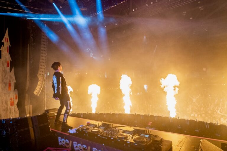 Yoo Yeon Seok dança idol no drama Phantom Lawyer