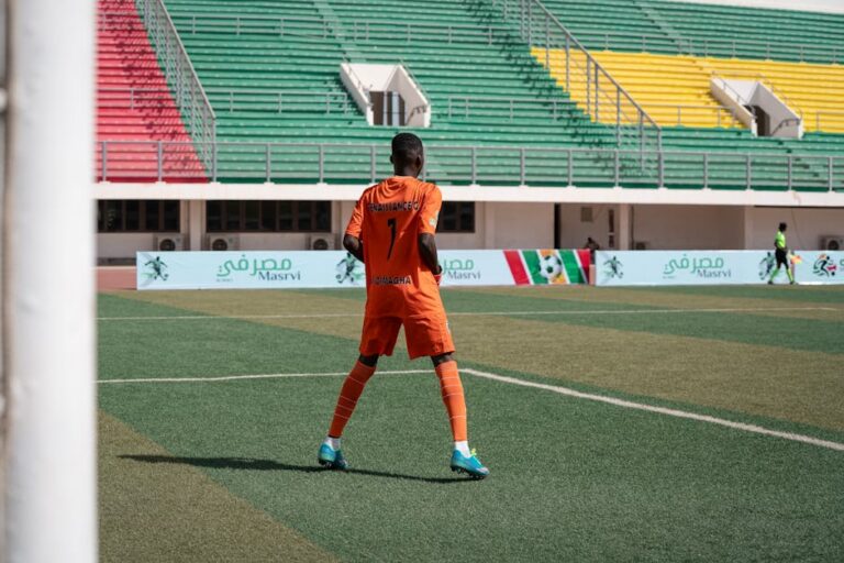 Daniel Jones renova com o Indianapolis Colts