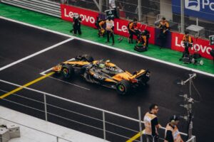 McLaren abandono duplo no GP da China
