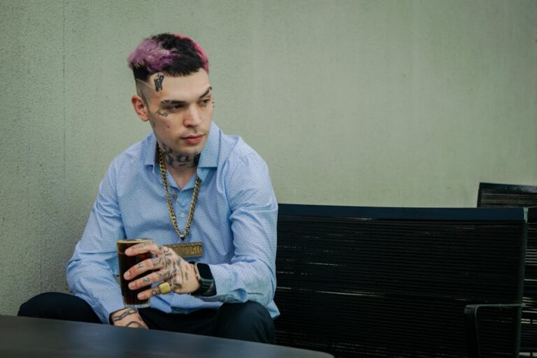 Marjorie Estiano tatuagem em evento