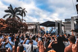 Lore Improta panfletagem