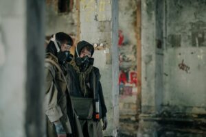 personagens Yellowjackets sobreviventes