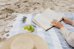 livros na praia