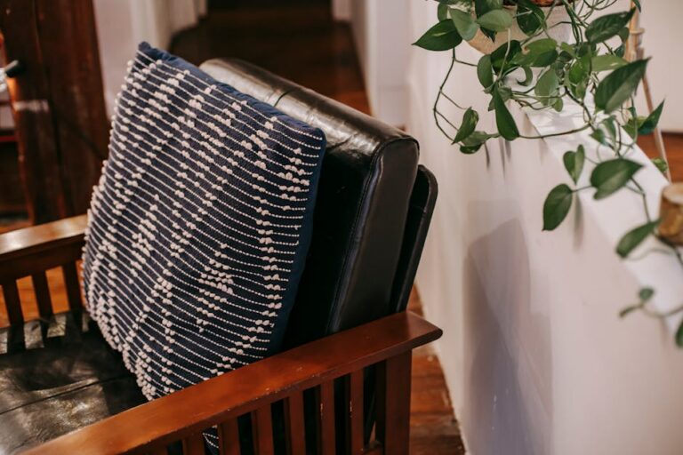 Casa em forma de gato com escorregador em Anji