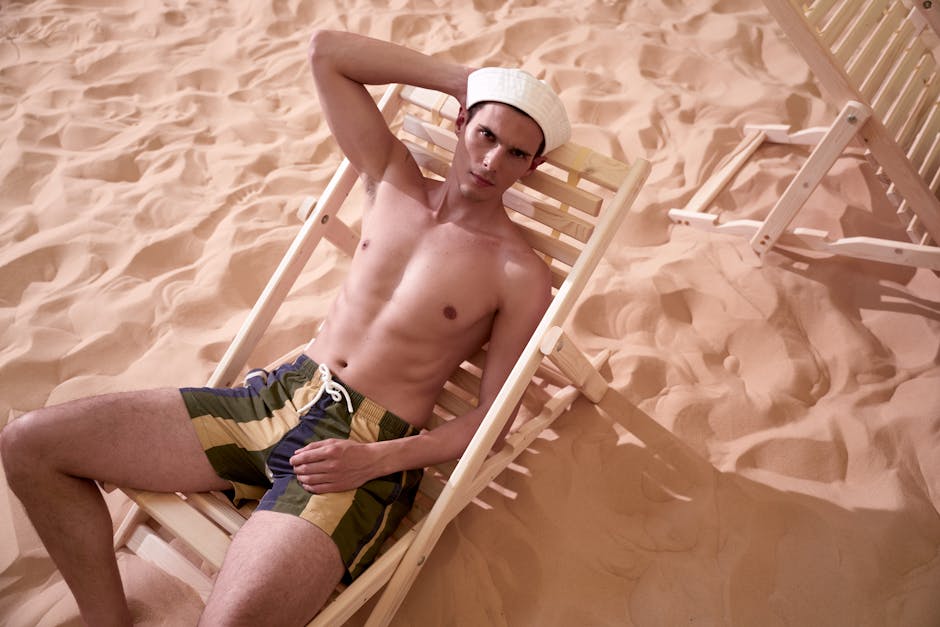 Bruna Marquezine topless com novo visual