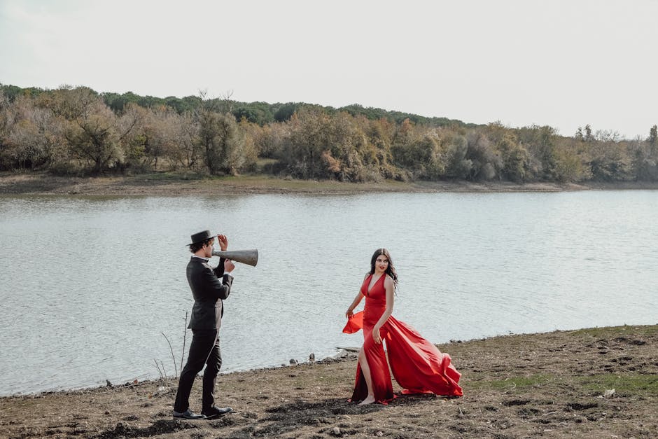 José Loreto e namorada em momentos românticos