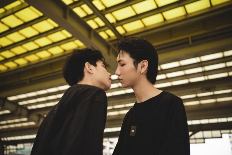 Koo Kyo Hwan jornada em We Are All Trying Here