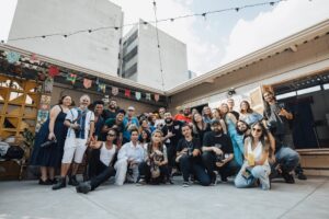 Peruanos residentes em SP votando na Avenida Paulista