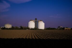 entreposto de grãos em Pium