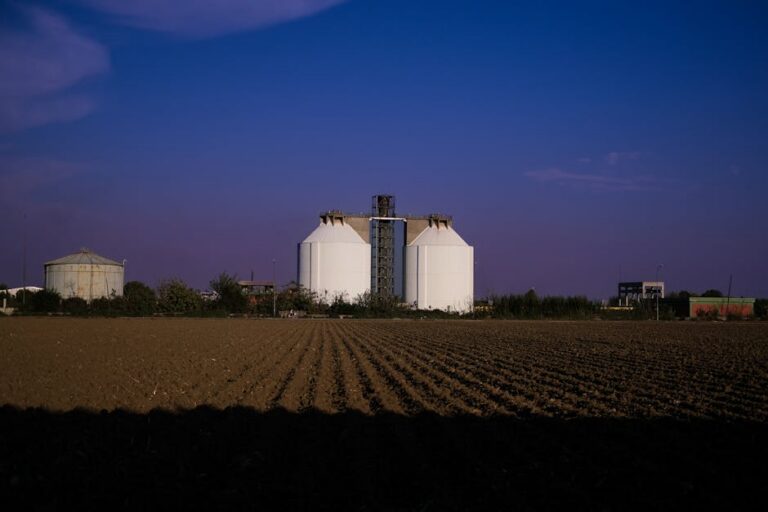 entreposto de grãos em Pium