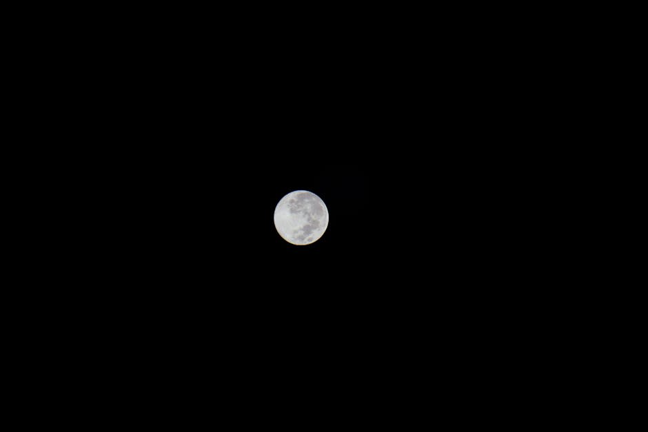 Lua Rosa no céu