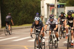 Ciclistas em São Luís enfrentando riscos no trânsito