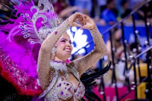 Thais Carla celebra vitória contra Nikolas Ferreira