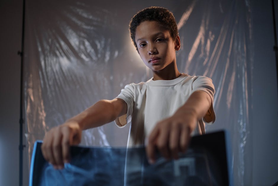 menino ossos de vidro