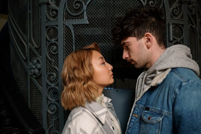 Ahn Hyo Seop romance em Sold Out on You