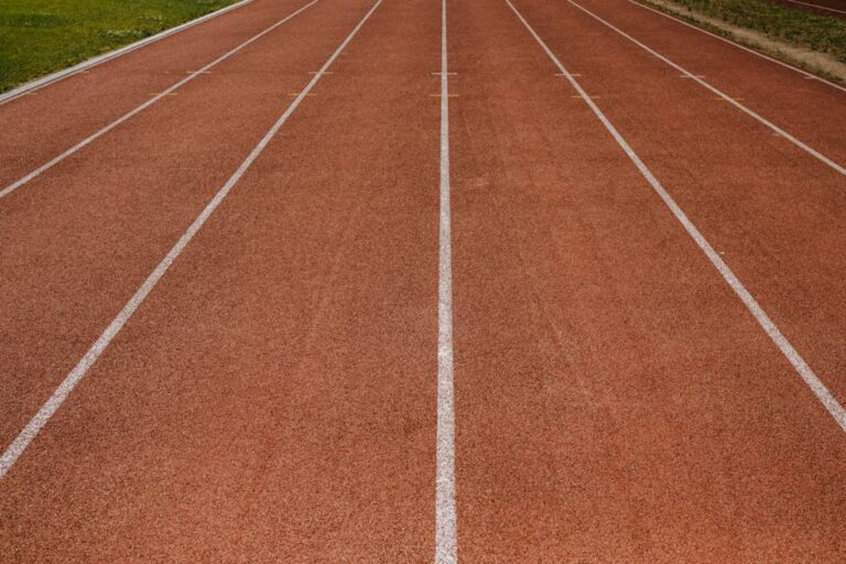 robô humanoide meia-maratona