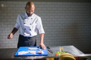 Receita de tambacu recheado com farofa