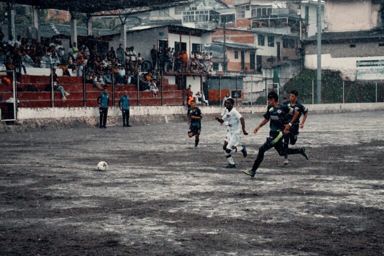 Arrascaeta seleção Uruguai fratura clavícula
