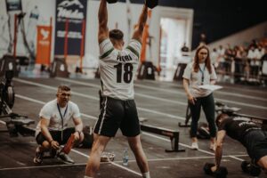 Arthur Nory Troféu Brasil se destacando nas competições de ginástica artística.
