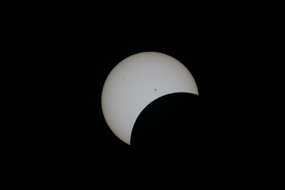 Eclipses todo mês: a inclinação da Lua e sua influência
