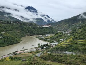 Butão turismo e novo aeroporto em Gelephu