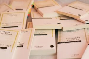 Bienal Internacional do Livro em São Paulo, evento literário de grande importância.