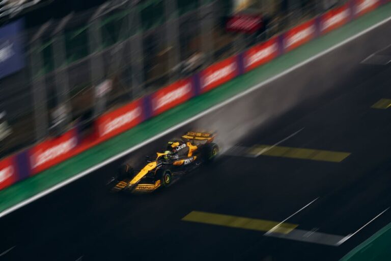 George Russell reação na Fórmula 1 contra Kimi Antonelli