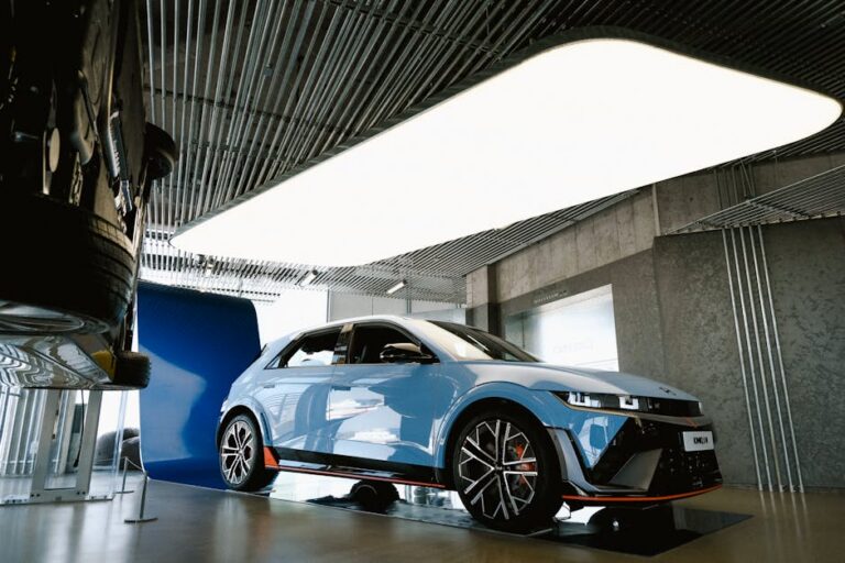 Carros semiautônomos em teste no Salão de Pequim