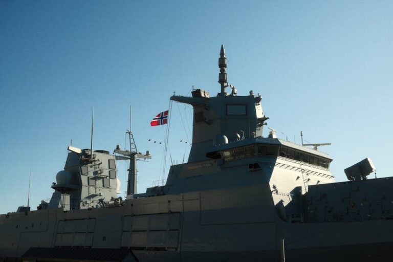 Reino Unido navio de guerra enviado ao Oriente Médio