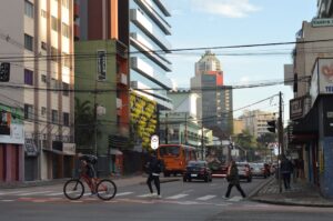 Campanha Caloi valoriza diversidade de ciclistas e memória afetiva