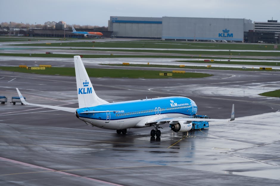 KLM 80 anos Brasil com Memphis Depay em ação de Marketing