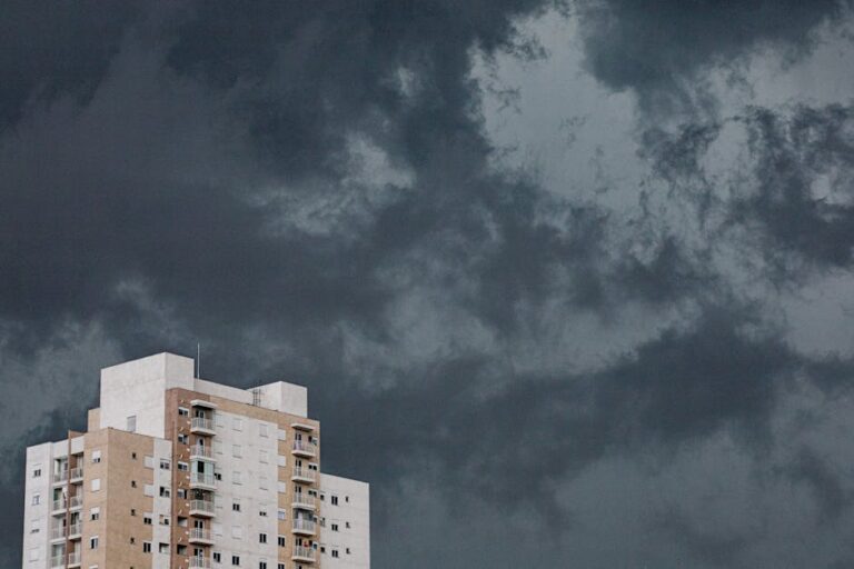 nuvem funil São Luís registrada após princípio de tornado