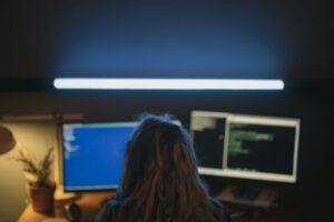 Exploração de vulnerabilidades em sistemas com IA