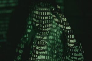 Delírios induzidos por IA e seu impacto na saúde mental dos usuários de chatbots.