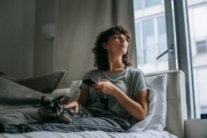 Gatos em apartamento vivem em condições insalubres em Concórdia SC