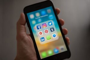 WhatsApp jornada do consumidor e desafios de dados