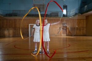 Ginastas do Brasil aprimoram técnica de ballet com Bolshoi