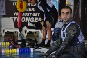 Mafê Costa conquista títulos nos 200m e 400m livre