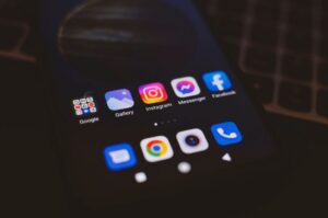 Exploração no OnlyFans e ameaças a criadores de conteúdo