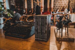 Feira do Livro de Pequim com foco em tecnologia e tradição