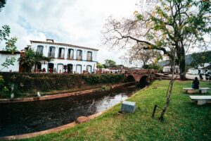 Ponte furtada Minas Gerais em investigação por furto qualificado