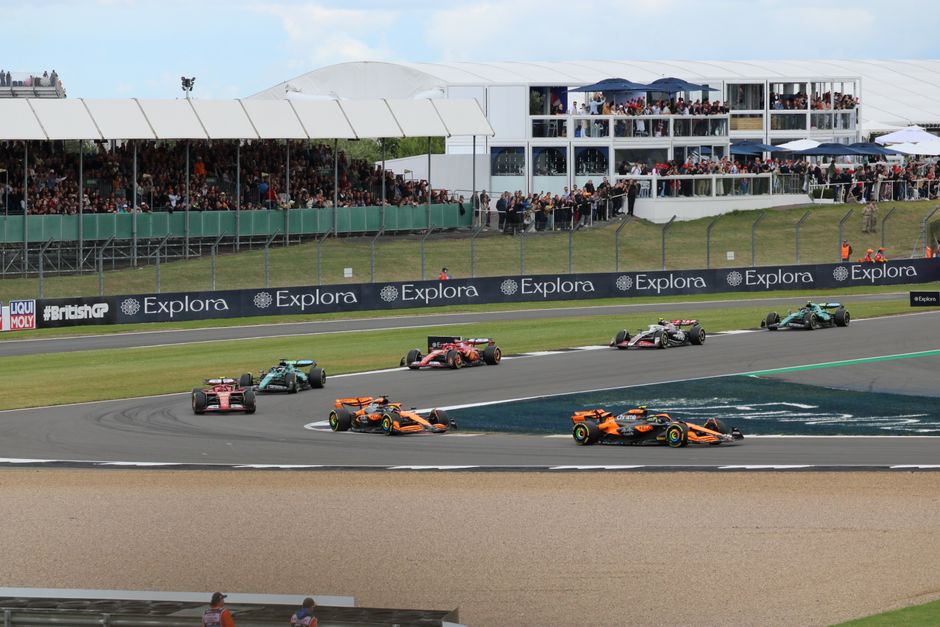 GP de Barcelona-Catalunha com Lewis Hamilton no pódio