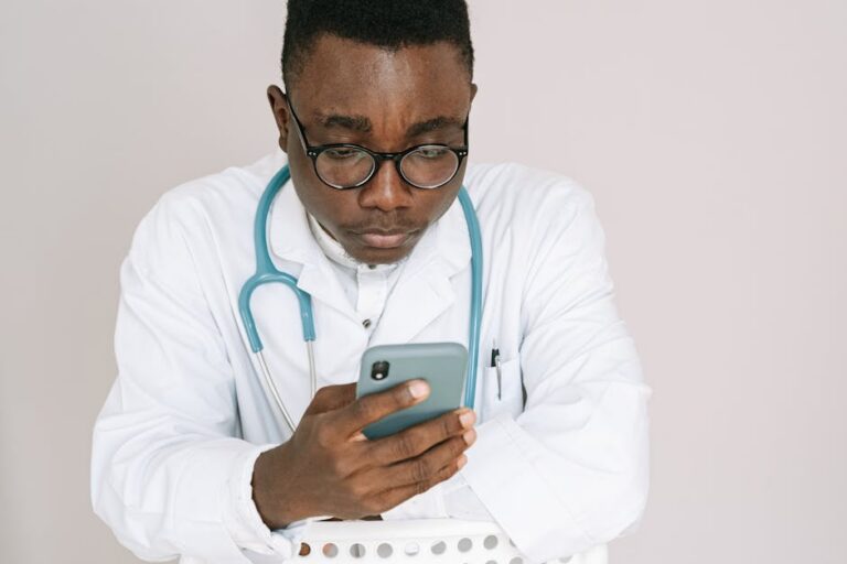 Celular e redução de nascimentos: estudo sobre o impacto dos smartphones na fertilidade