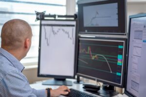 Bolsas asiáticas e europeias em alta após acordo entre EUA e Irã