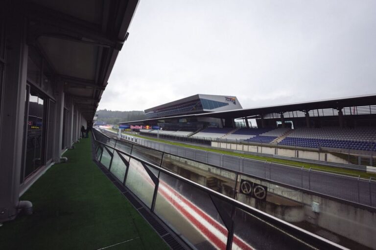 GP da Áustria com Russell e Antonelli em destaque