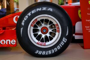 Hamilton Ferrari três lugares em Fiorano