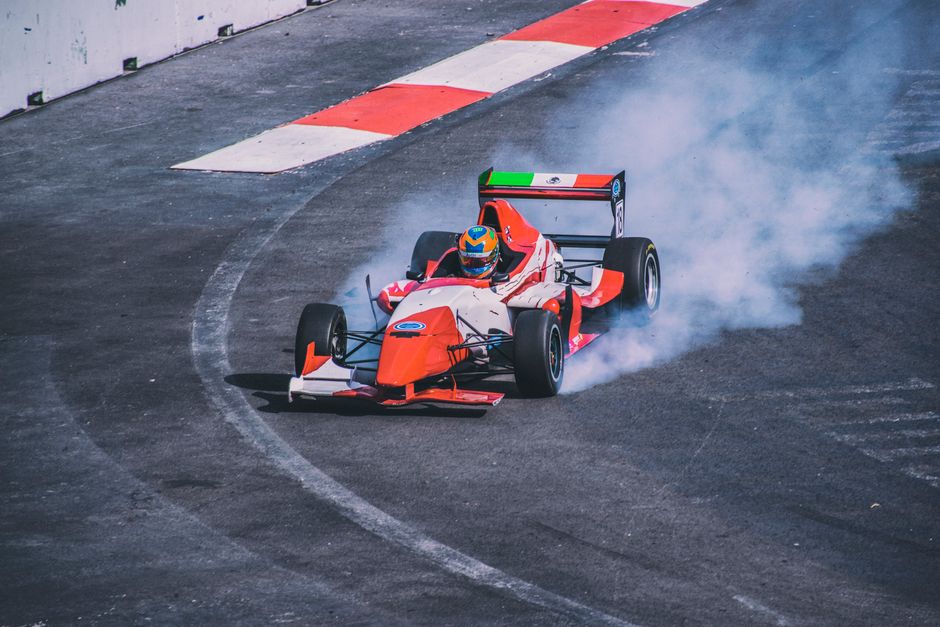 cláusula de rescisão Verstappen na Red Bull
